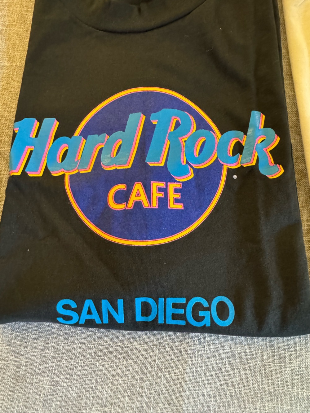 Two Hard Rock Cafe Tee Shirts San Francisco / San Diego New XL - Picture 10 of 16